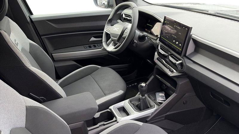 Dacia Bigster nuova a Treviso (10)