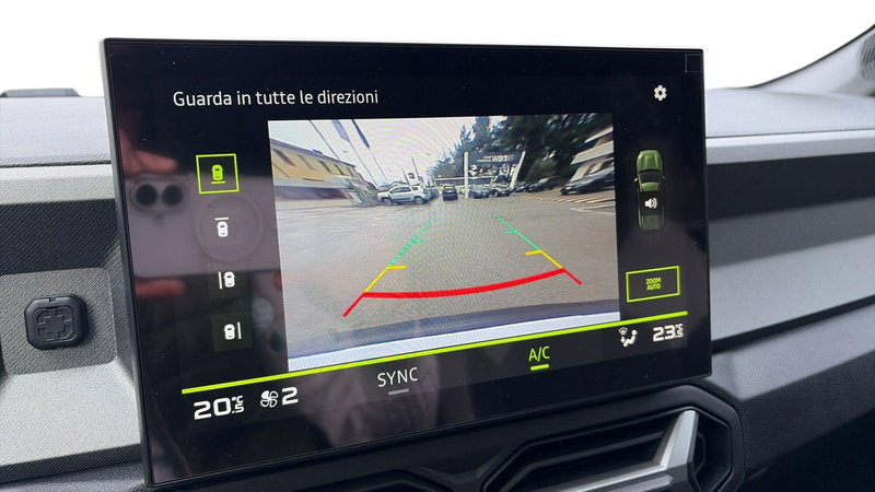 Dacia Bigster nuova a Treviso (17)