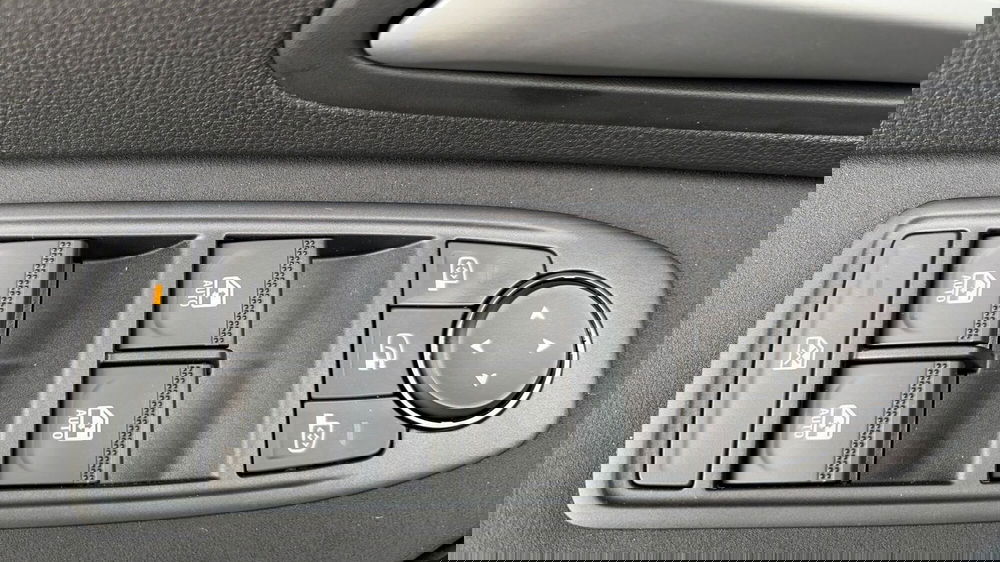 Dacia Bigster nuova a Treviso (18)