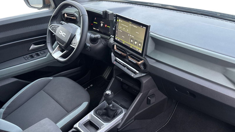 Dacia Bigster usata a Treviso (10)