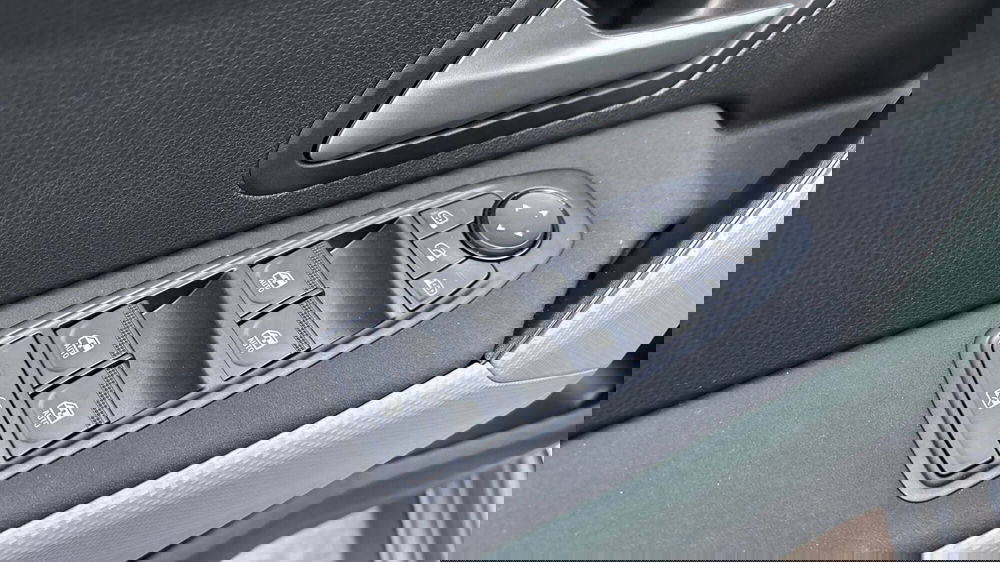 Dacia Bigster usata a Treviso (16)