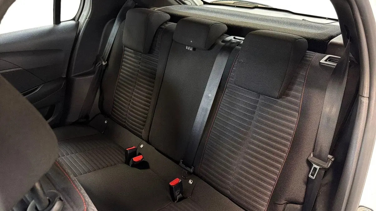 Peugeot 208 usata a Treviso (13)