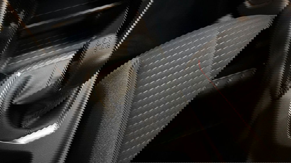 Peugeot 208 usata a Treviso (8)