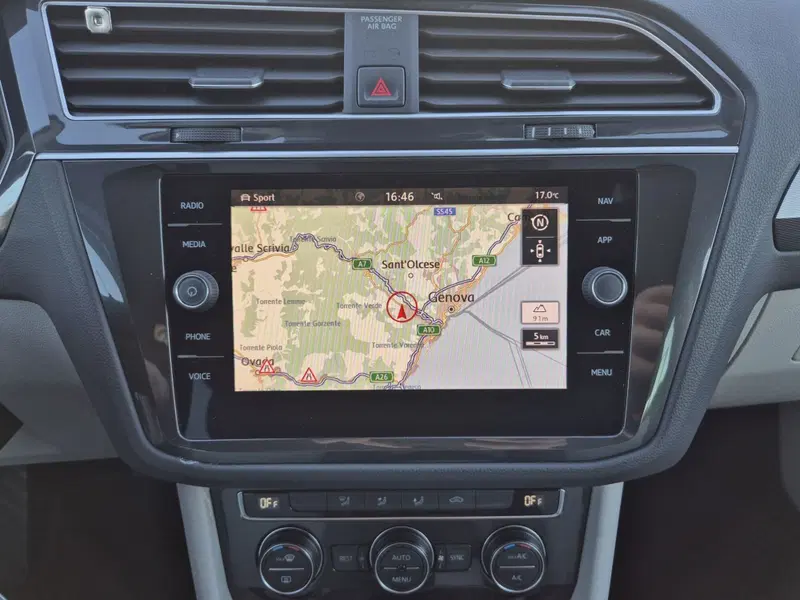 Volkswagen Tiguan usata a Genova (11)