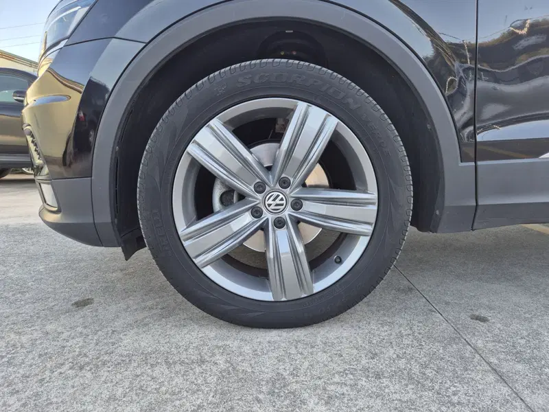 Volkswagen Tiguan usata a Genova (13)