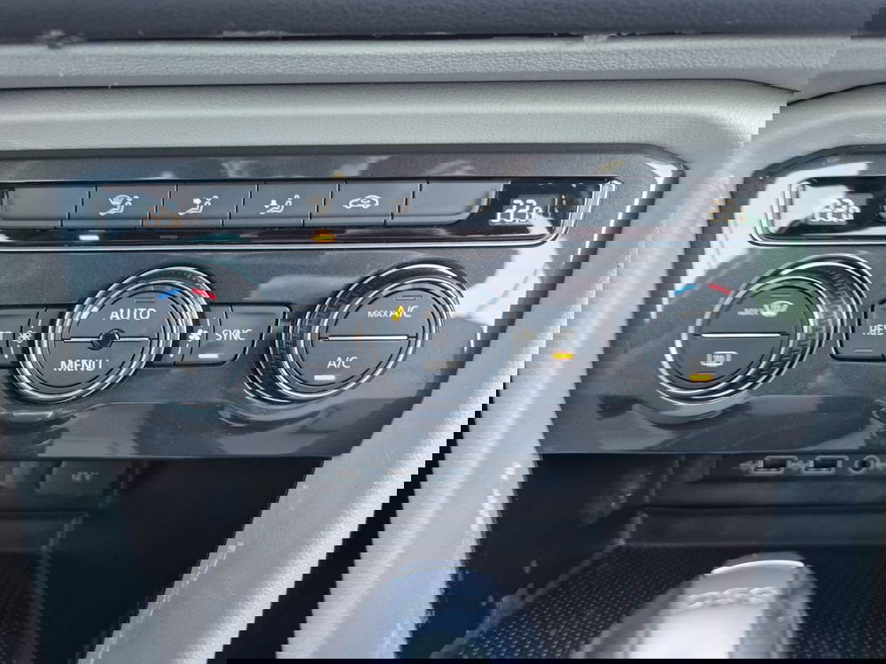 Volkswagen Tiguan usata a Genova (19)