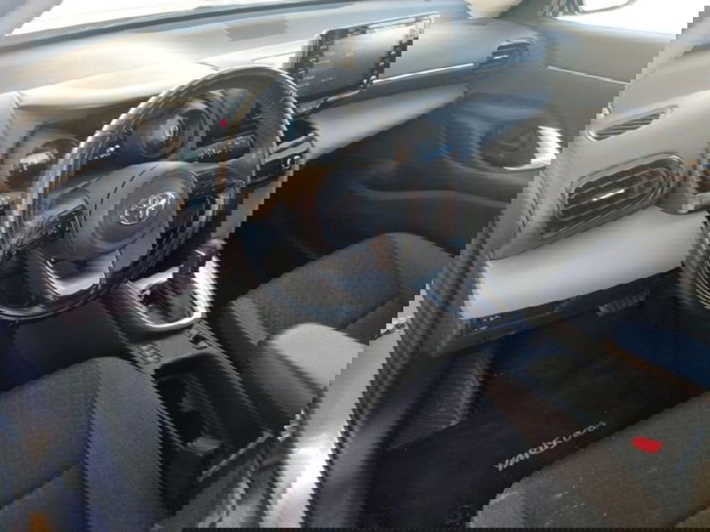 Toyota Yaris Cross usata a Roma (7)