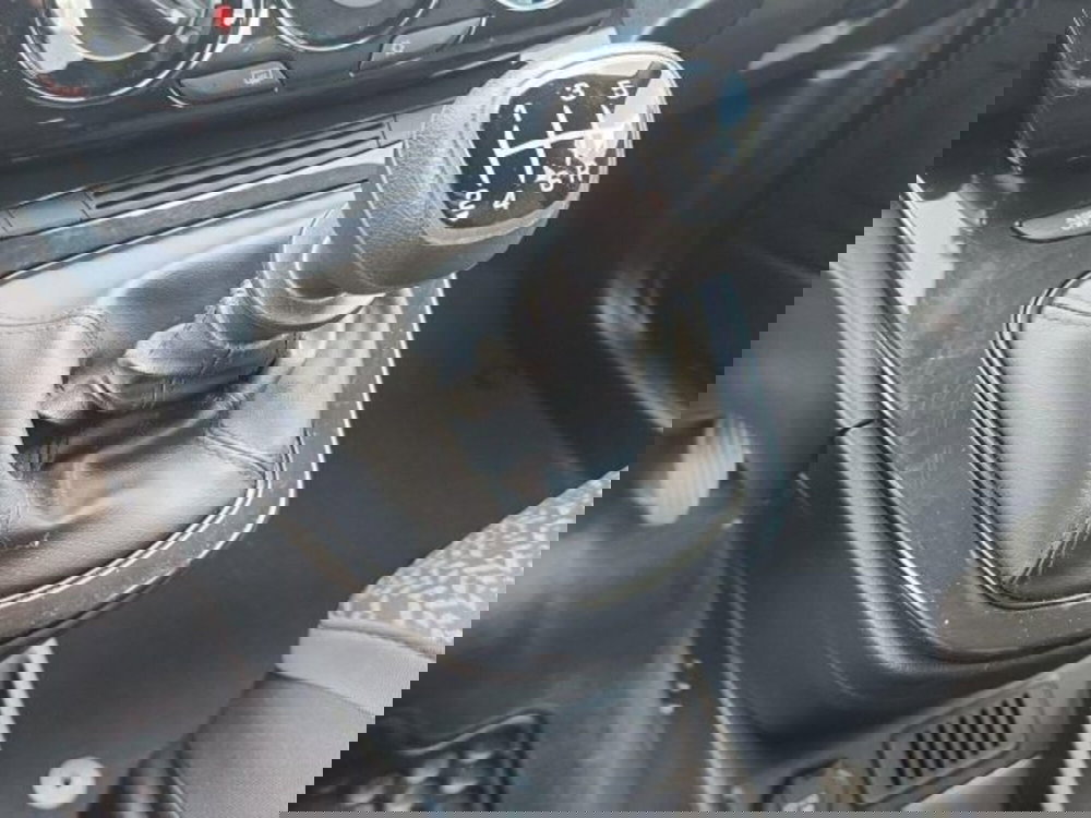 Lancia Ypsilon usata a Roma (15)