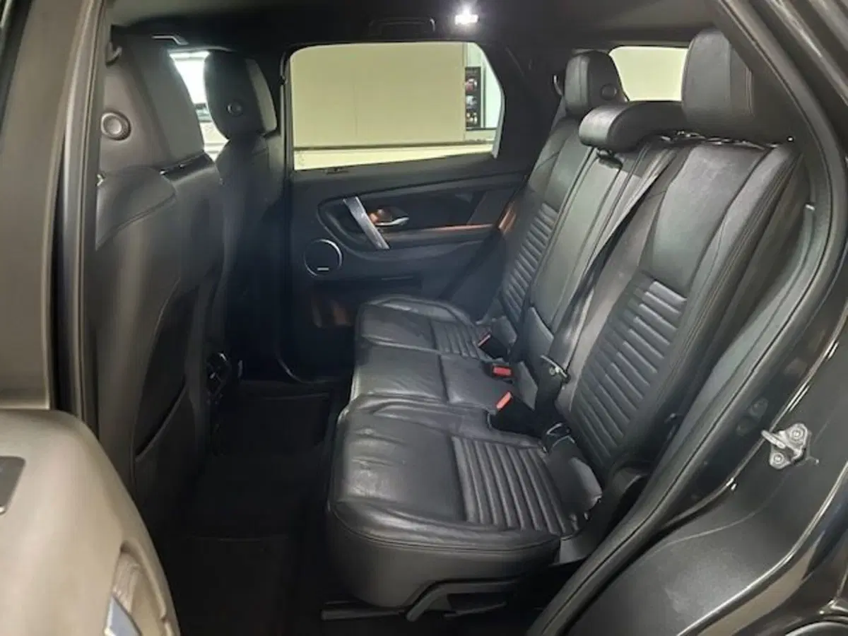 Land Rover Discovery Sport usata a Cuneo (11)