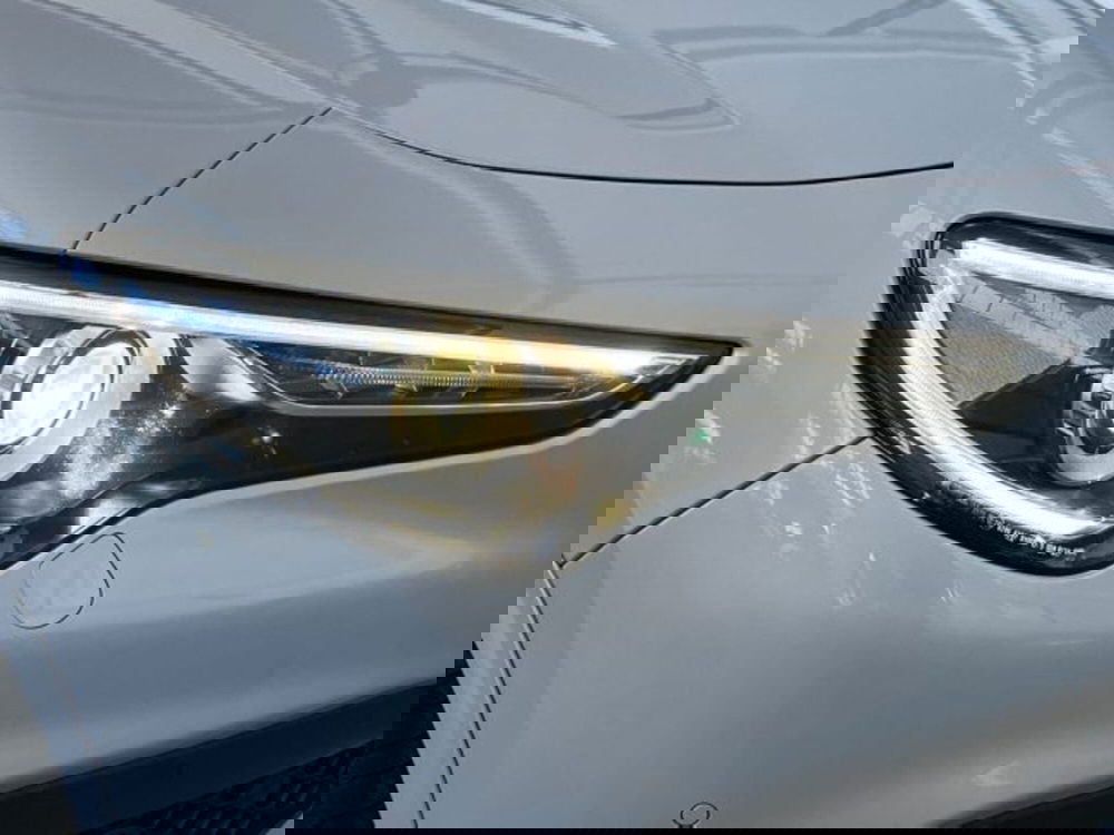 Alfa Romeo Stelvio usata a Verona (17)