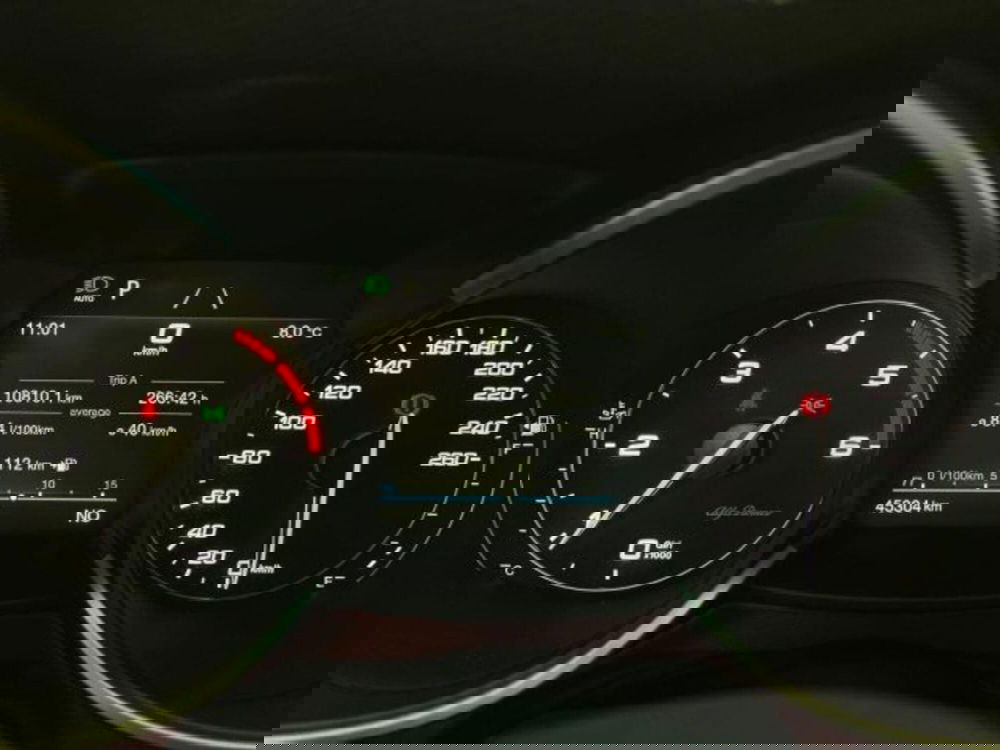 Alfa Romeo Stelvio usata a Verona (8)