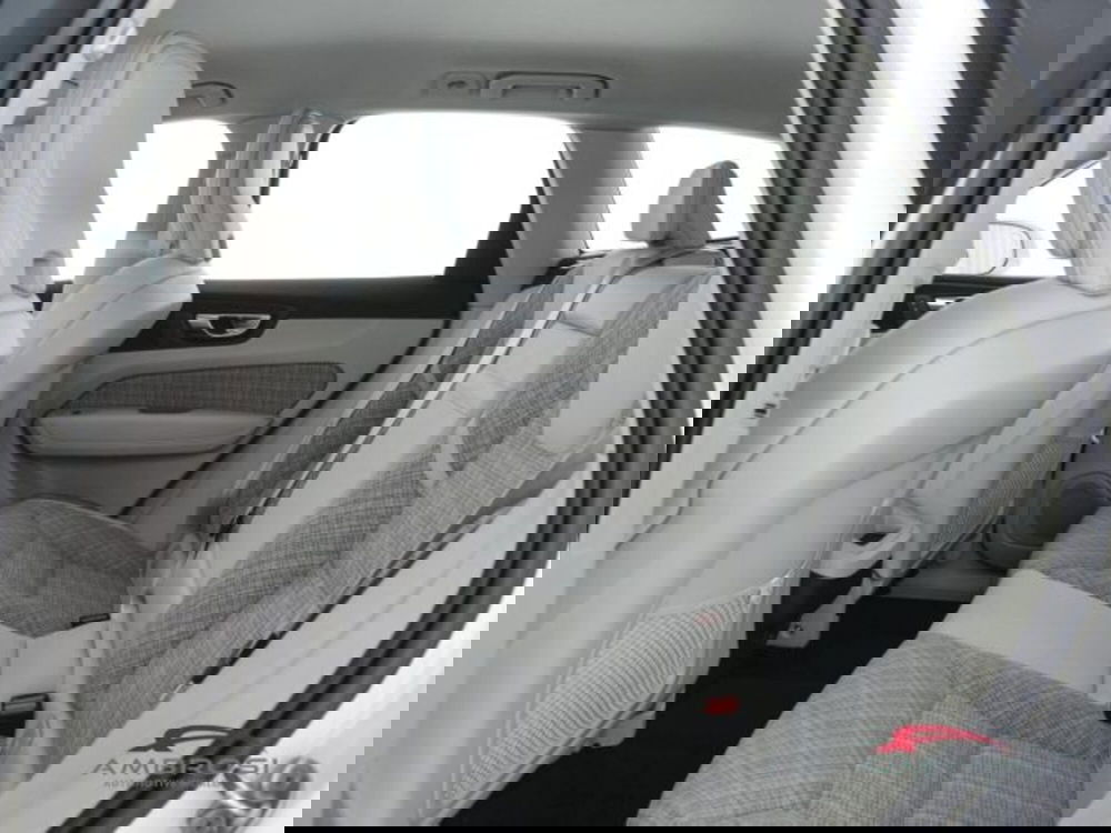 Volvo XC60 usata a Perugia (10)