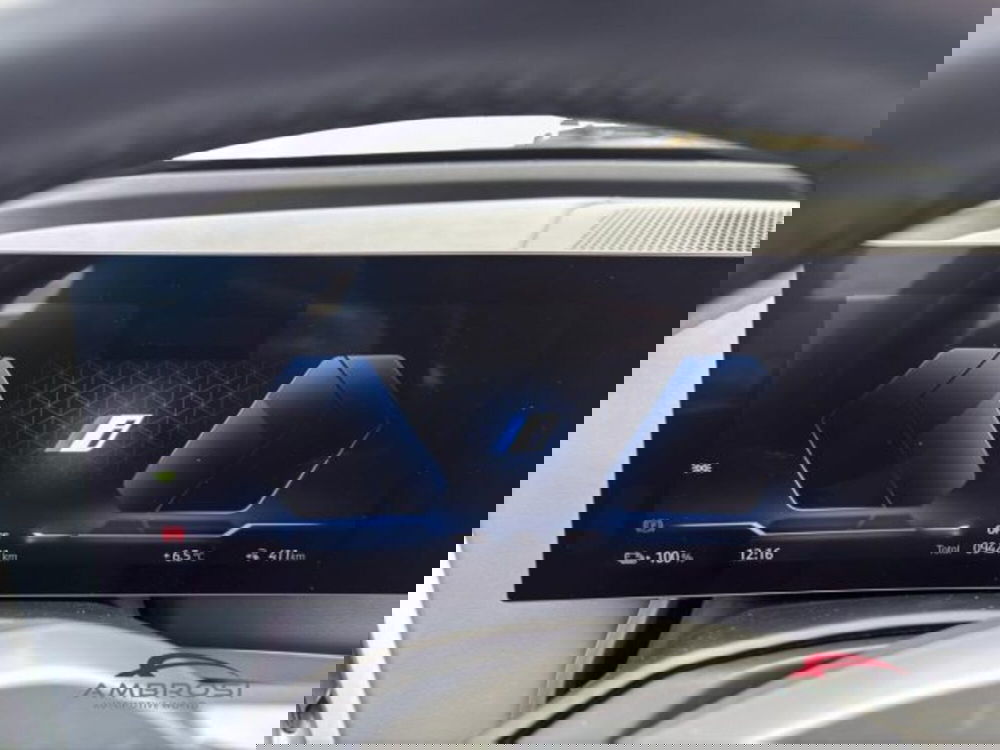 BMW iX usata a Perugia (13)