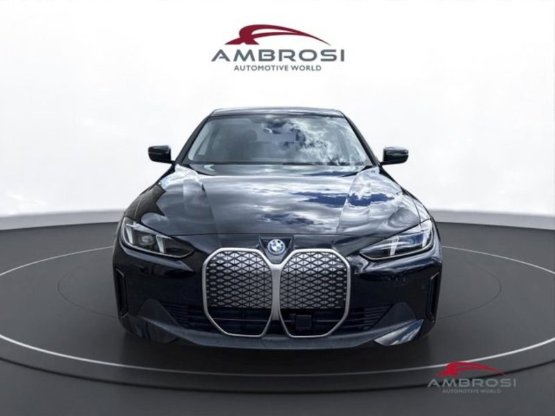 BMW i4 usata a Perugia (7)
