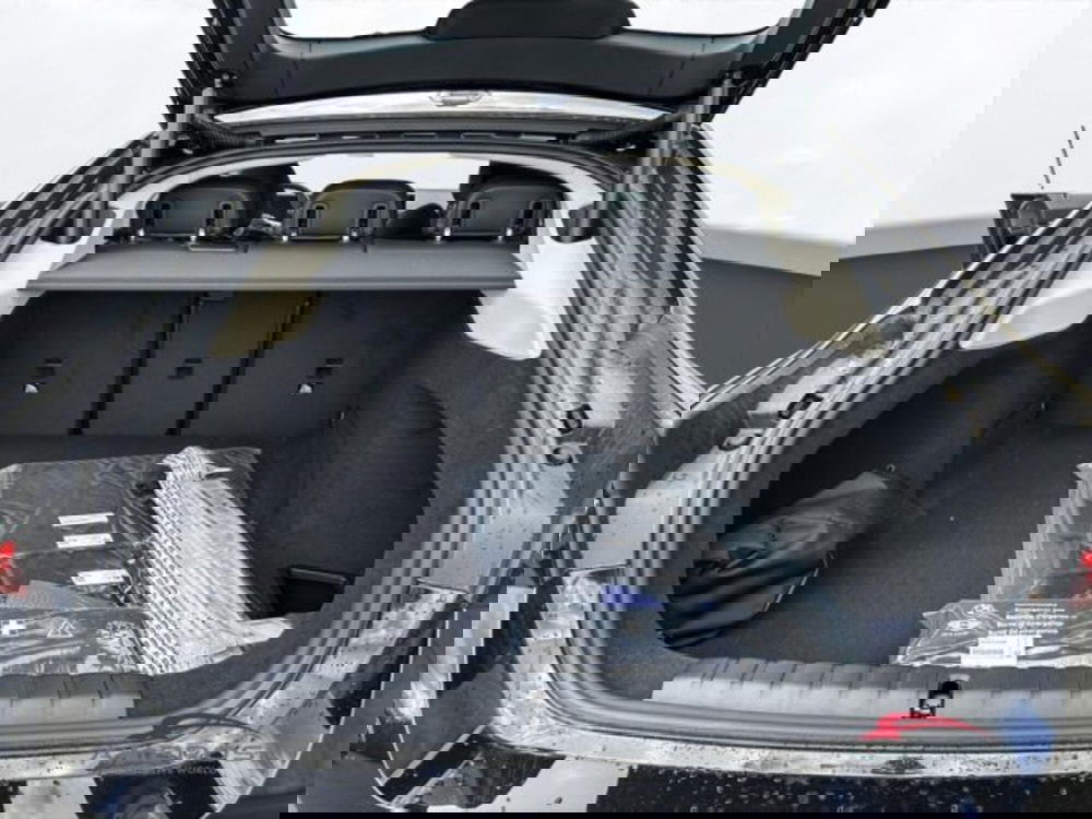 BMW i4 usata a Perugia (9)