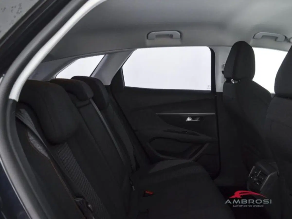 Peugeot 3008 usata a Perugia (12)