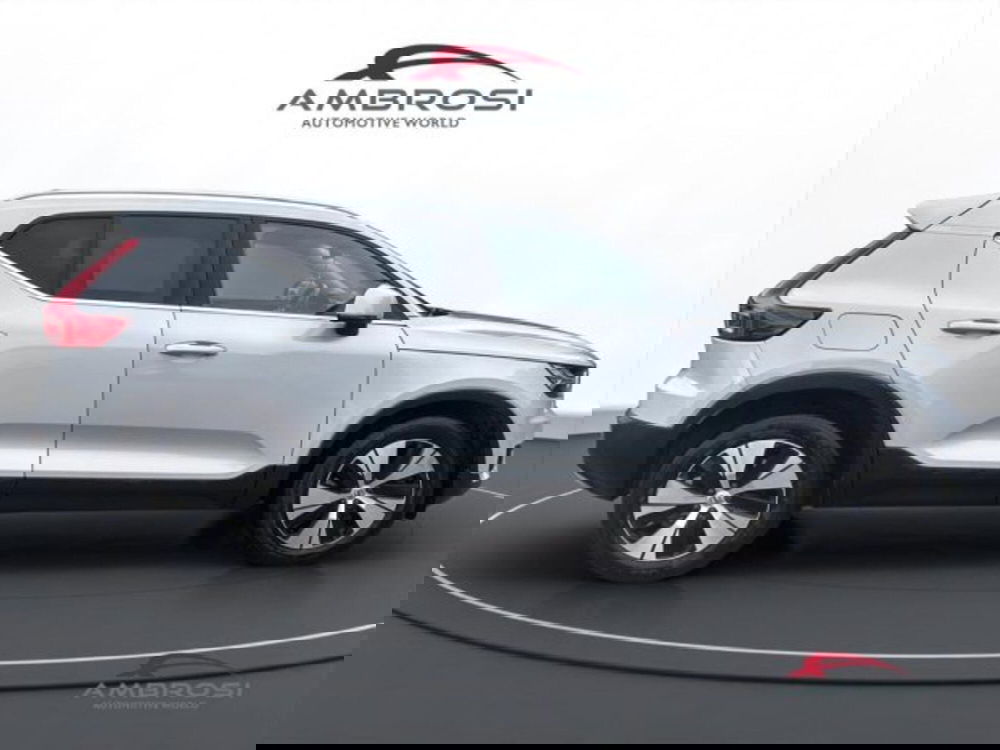 Volvo XC40 usata a Perugia (5)