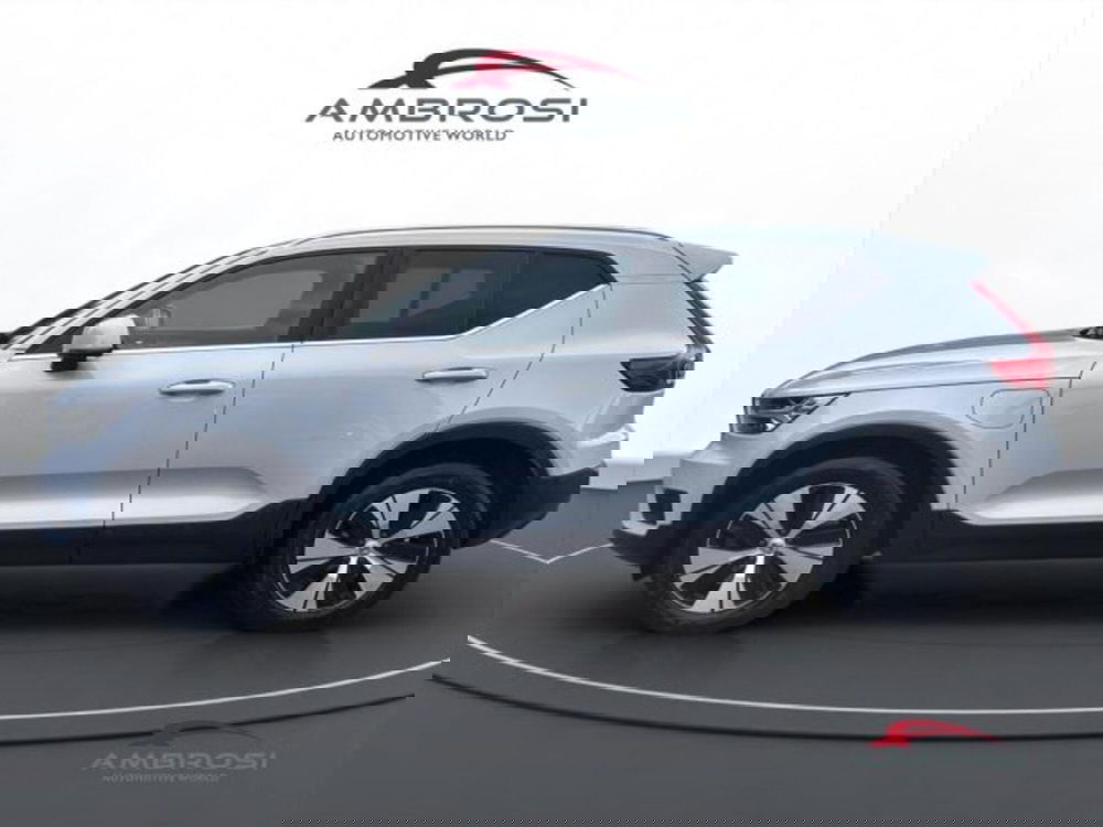 Volvo XC40 usata a Perugia (6)