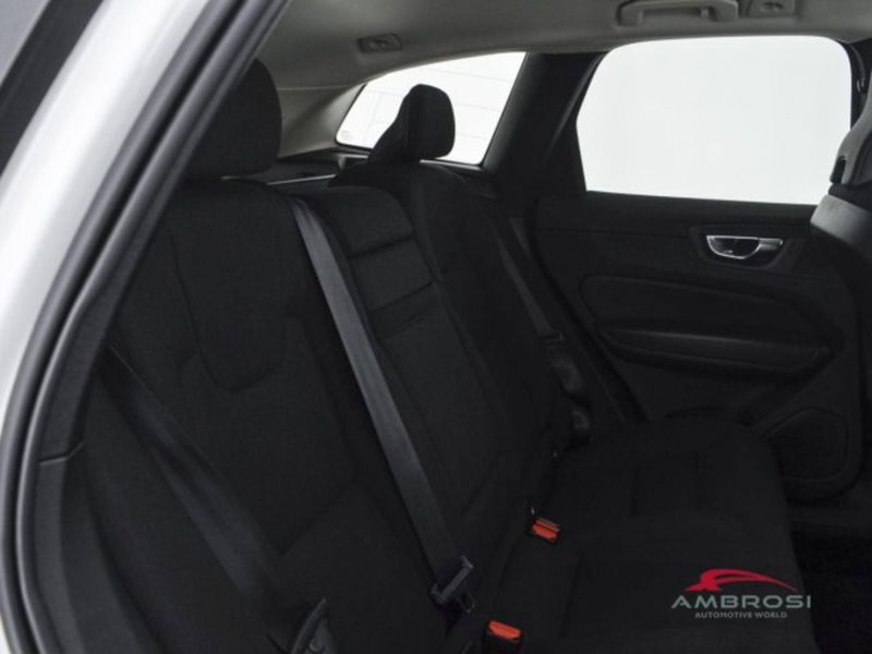 Volvo XC60 usata a Perugia (11)
