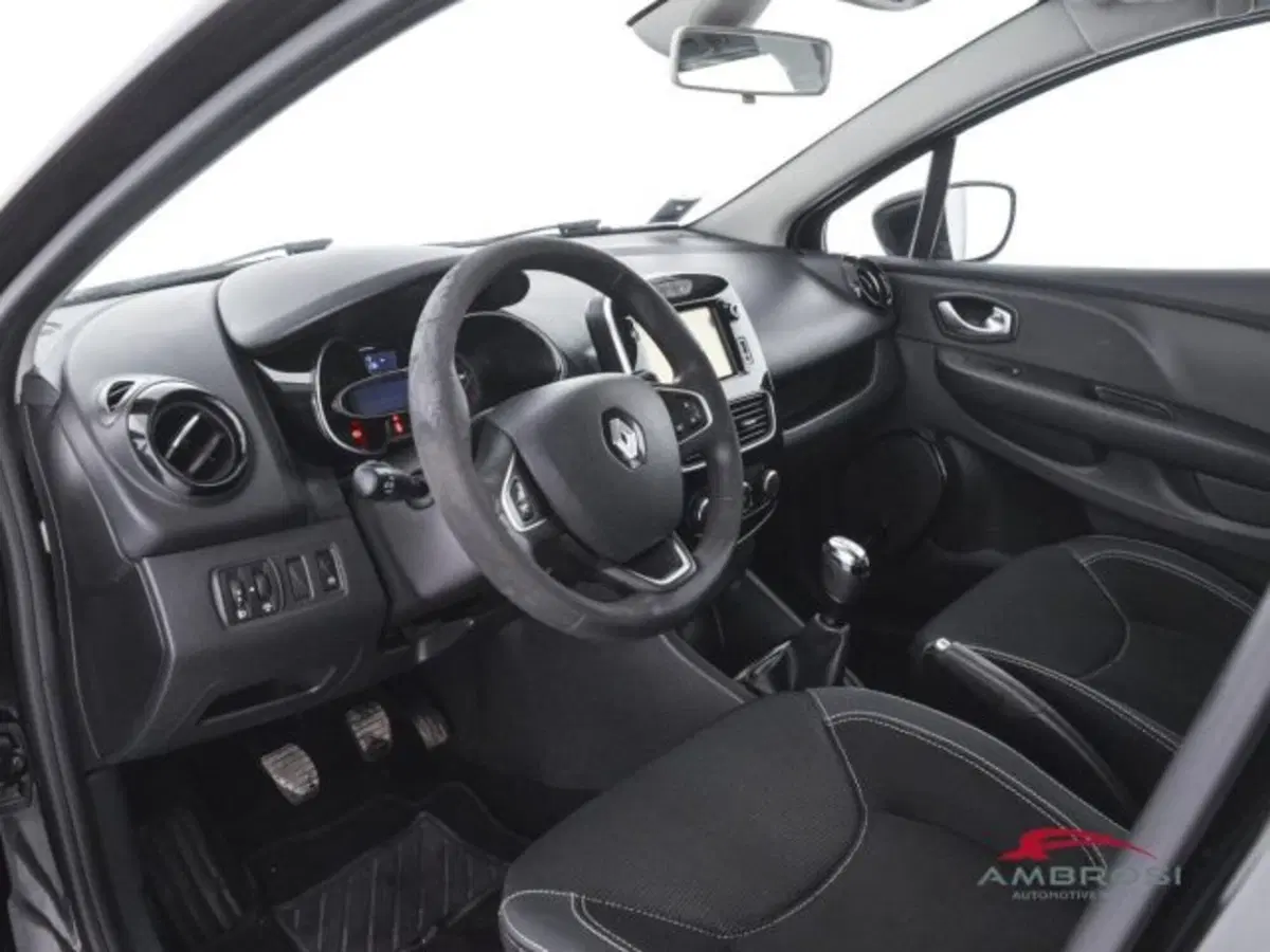 Renault Clio usata a Perugia (8)
