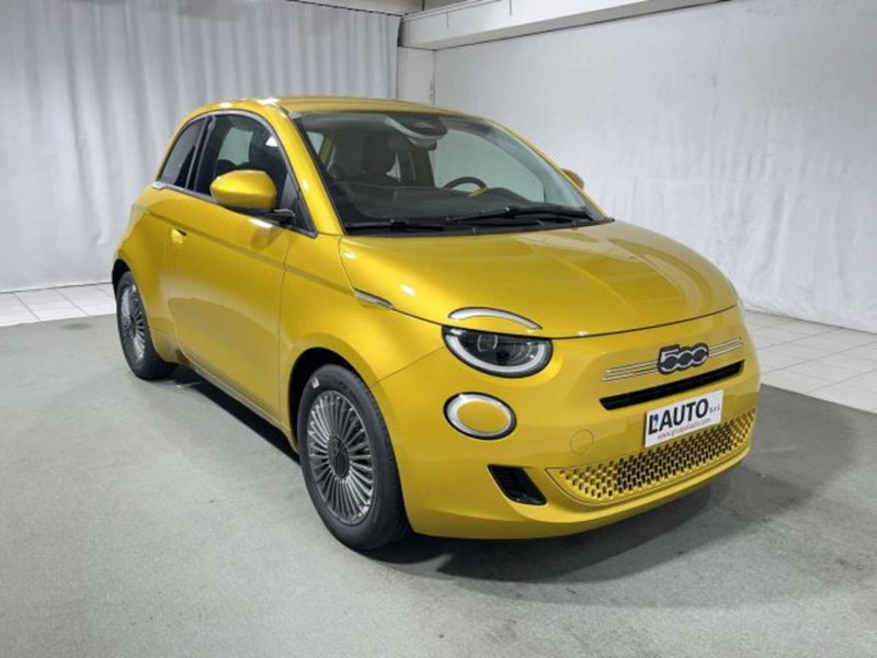 Fiat 500 nuova a Sondrio (6)