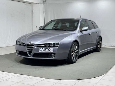 Alfa Romeo 159 SportWagon 3.2 JTS V6 24V Q4 Sportwagon Sport Plus del 2010 usata a Montagna in Valtellina