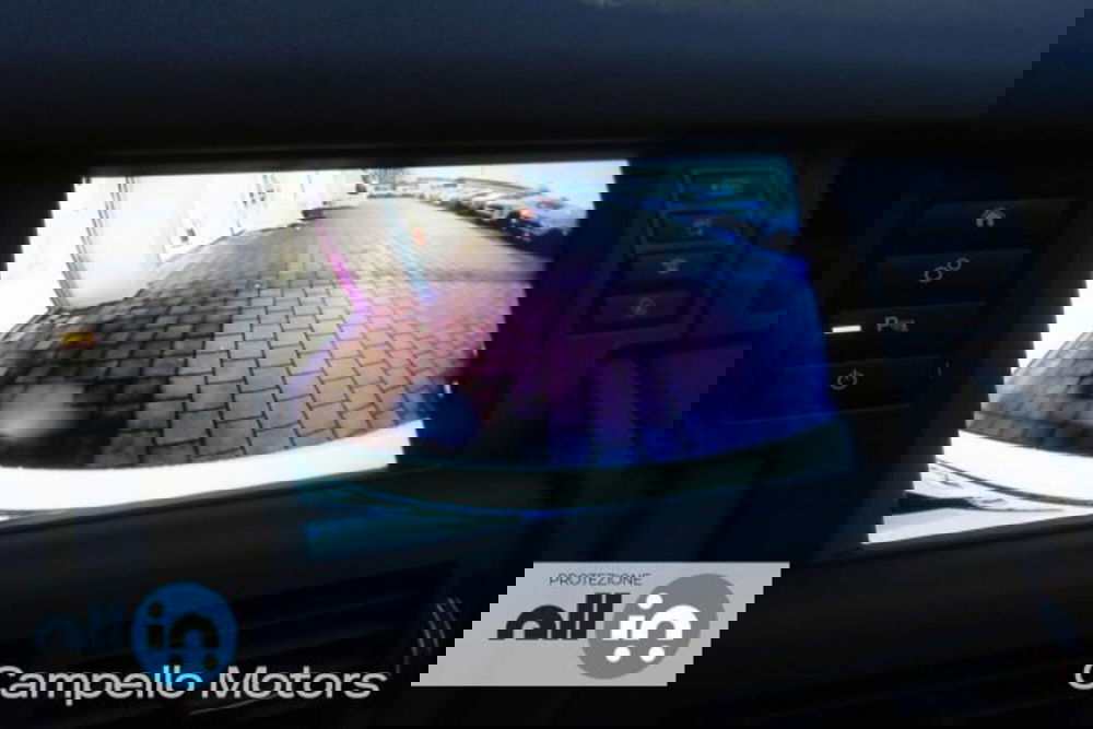 Land Rover Discovery Sport usata a Venezia (9)