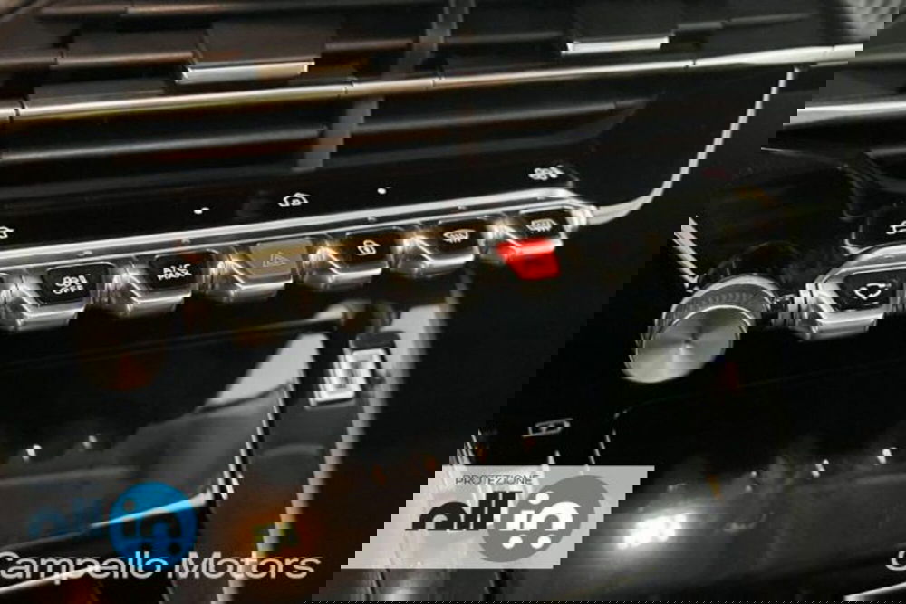 Peugeot 208 nuova a Venezia (12)