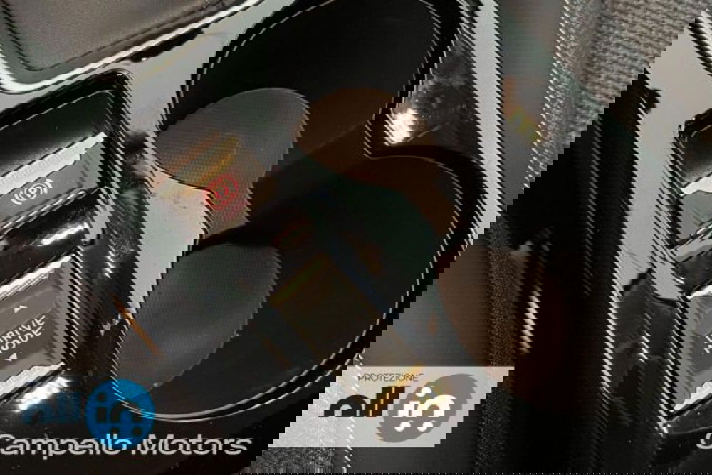 Peugeot 208 nuova a Venezia (17)