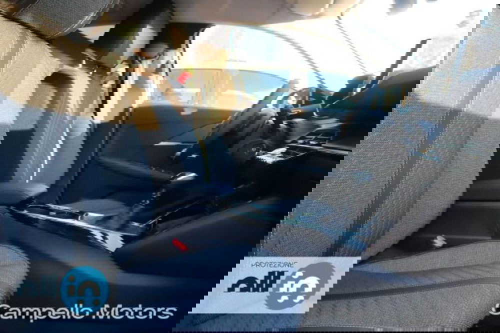 Peugeot 208 nuova a Venezia (14)