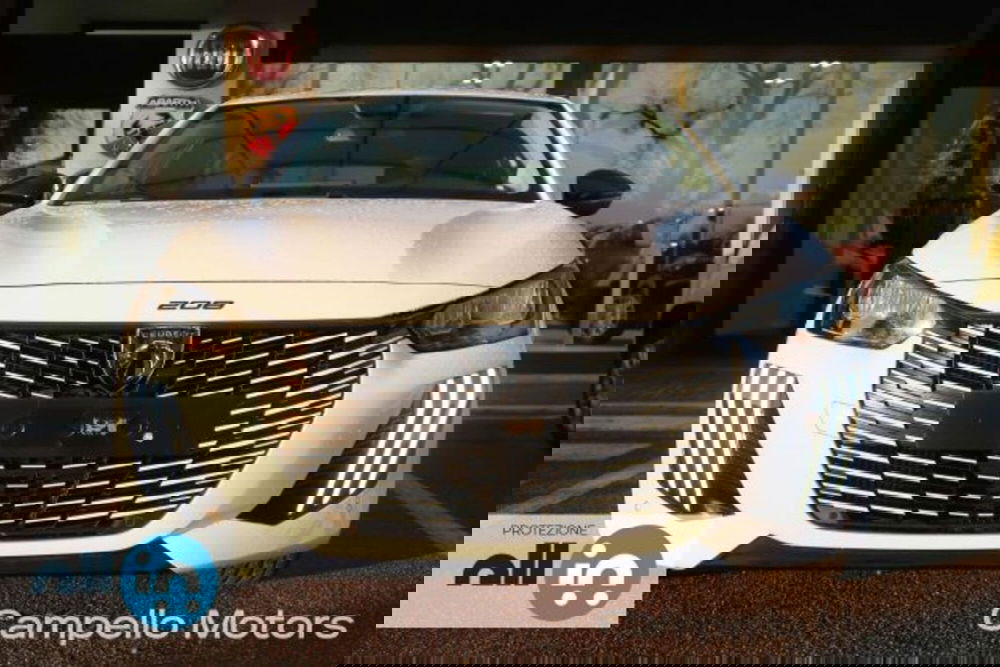 Peugeot 208 nuova a Venezia (2)