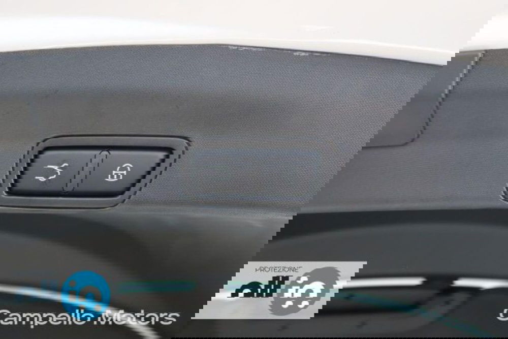 Alfa Romeo Stelvio nuova a Venezia (13)