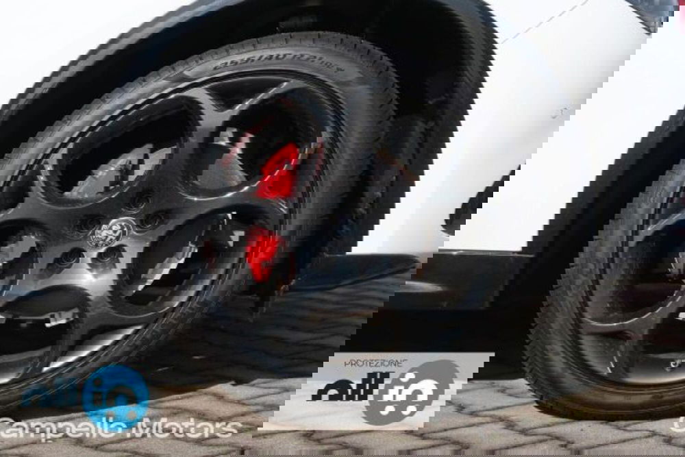 Alfa Romeo Stelvio nuova a Venezia (14)