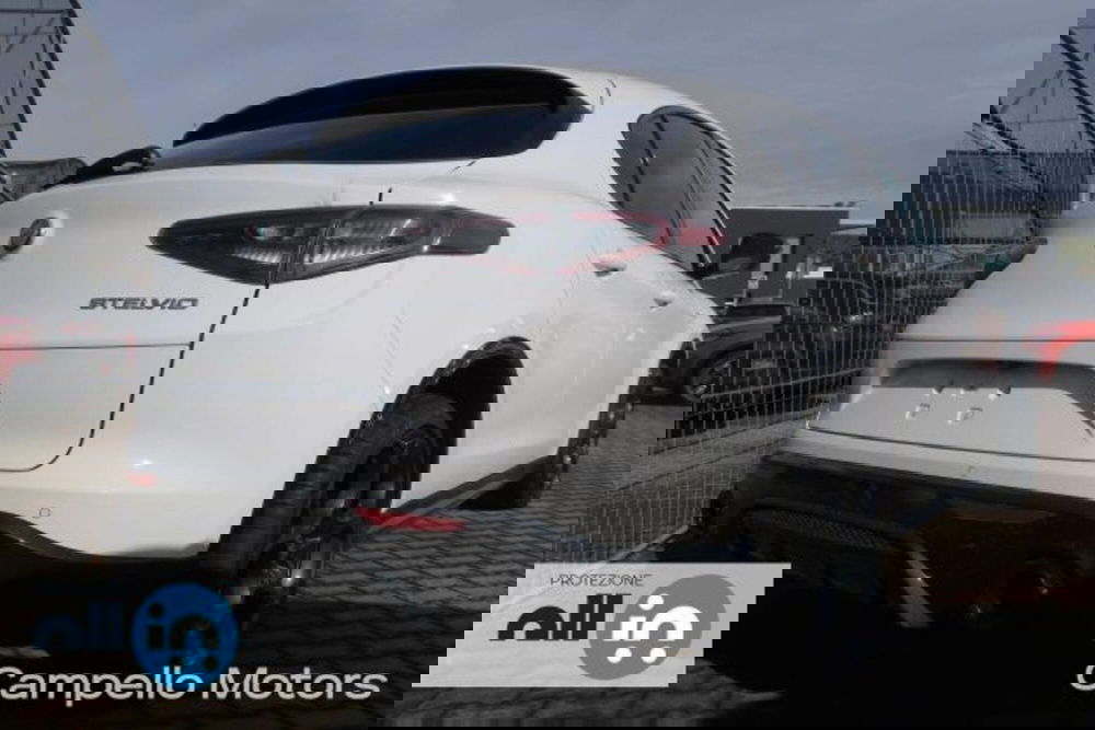 Alfa Romeo Stelvio nuova a Venezia (3)