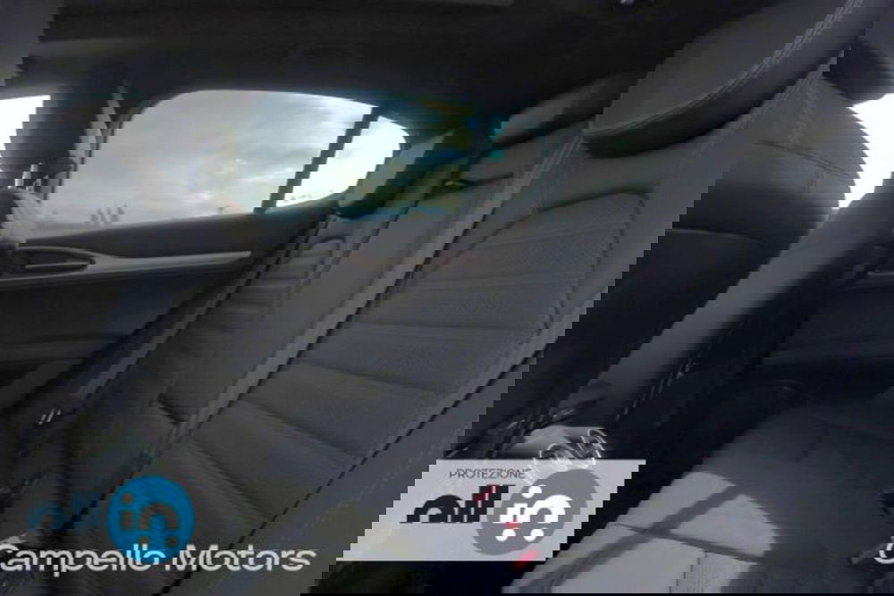 Alfa Romeo Stelvio nuova a Venezia (5)