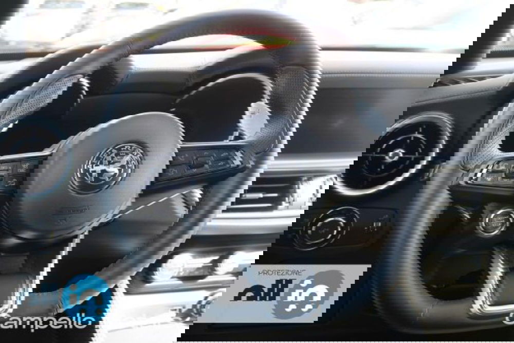 Alfa Romeo Stelvio nuova a Venezia (7)