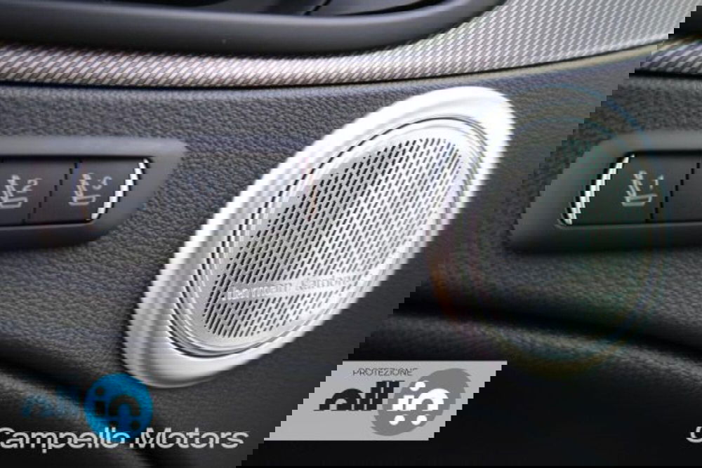 Alfa Romeo Stelvio nuova a Venezia (9)