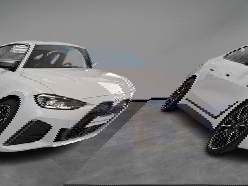 BMW i4 usata a Verona (15)