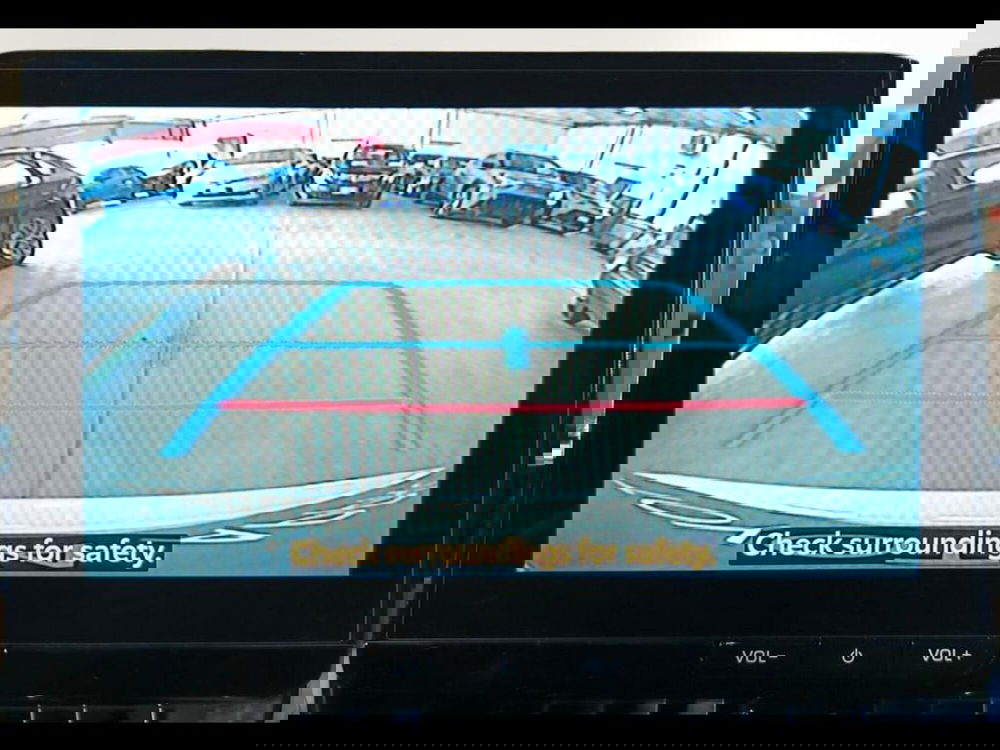 Toyota Corolla Touring Sports nuova a Monza e Brianza (13)