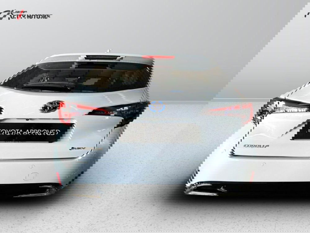 Toyota Corolla Touring Sports nuova a Monza e Brianza (5)