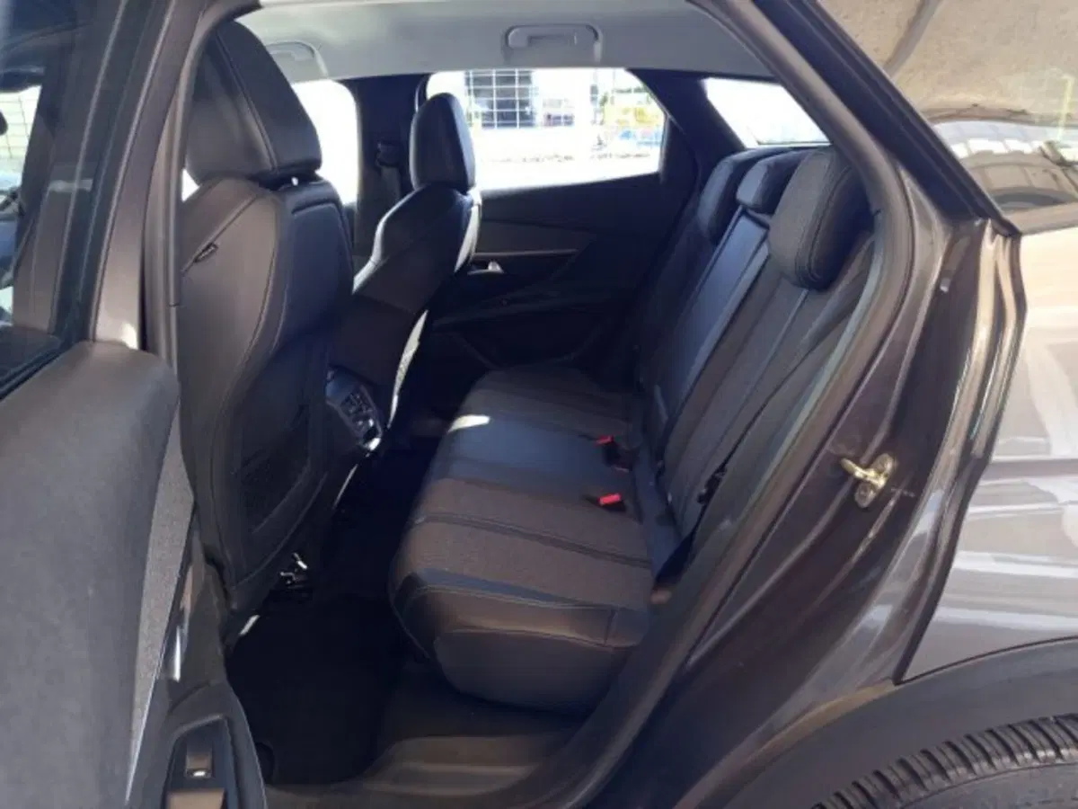 Peugeot 3008 usata a Frosinone (9)
