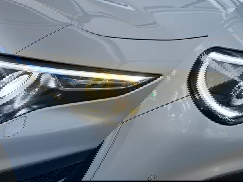 Alfa Romeo Stelvio usata a Verona (17)