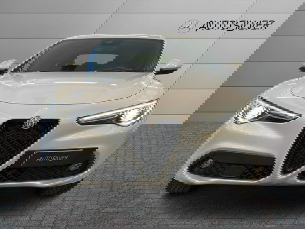 Alfa Romeo Stelvio usata a Verona (3)