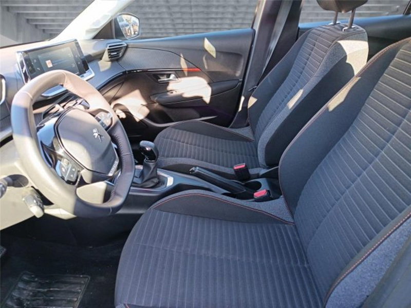 Peugeot 208 usata a Bari (11)