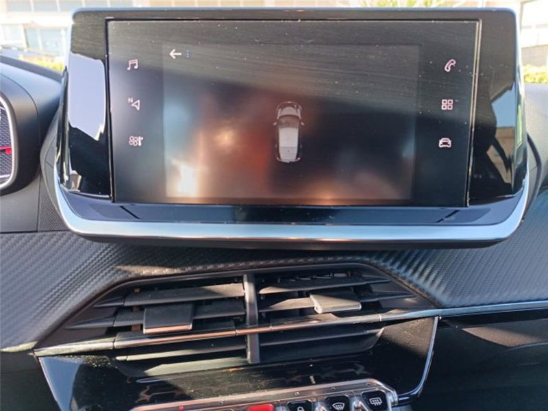 Peugeot 208 usata a Bari (18)