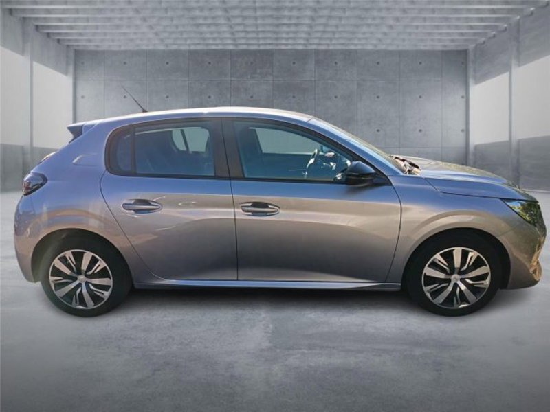 Peugeot 208 usata a Bari (7)