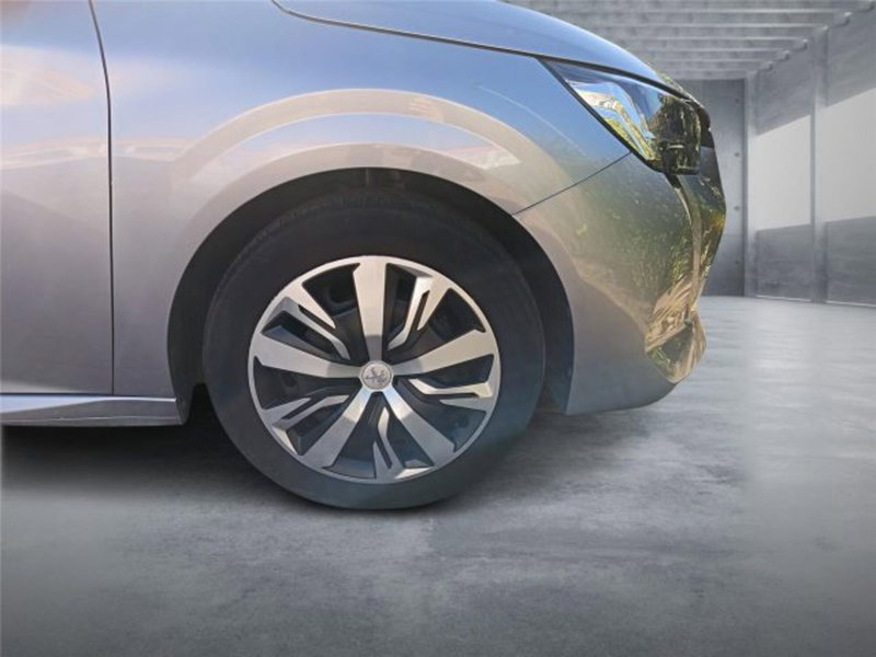 Peugeot 208 usata a Bari (8)