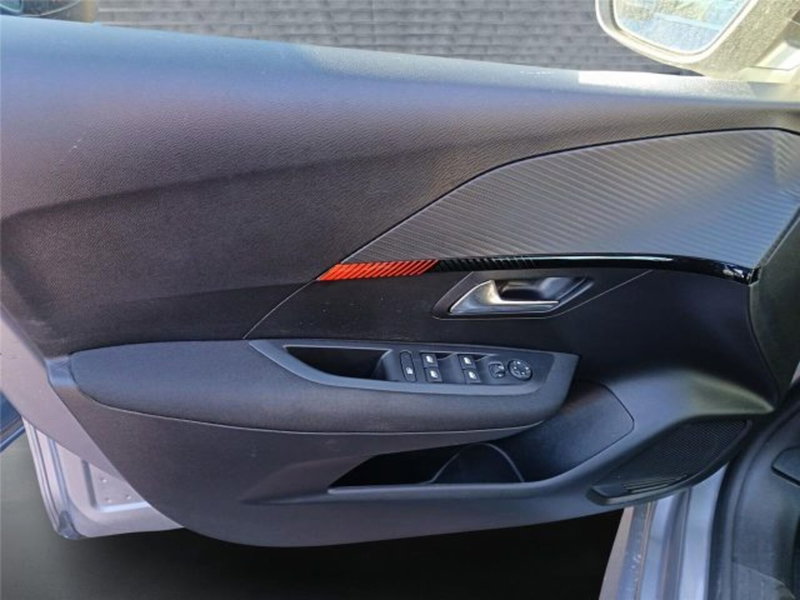 Peugeot 208 usata a Bari (9)