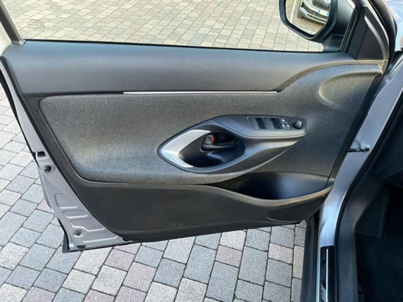 Toyota Yaris Cross usata a Sondrio (12)
