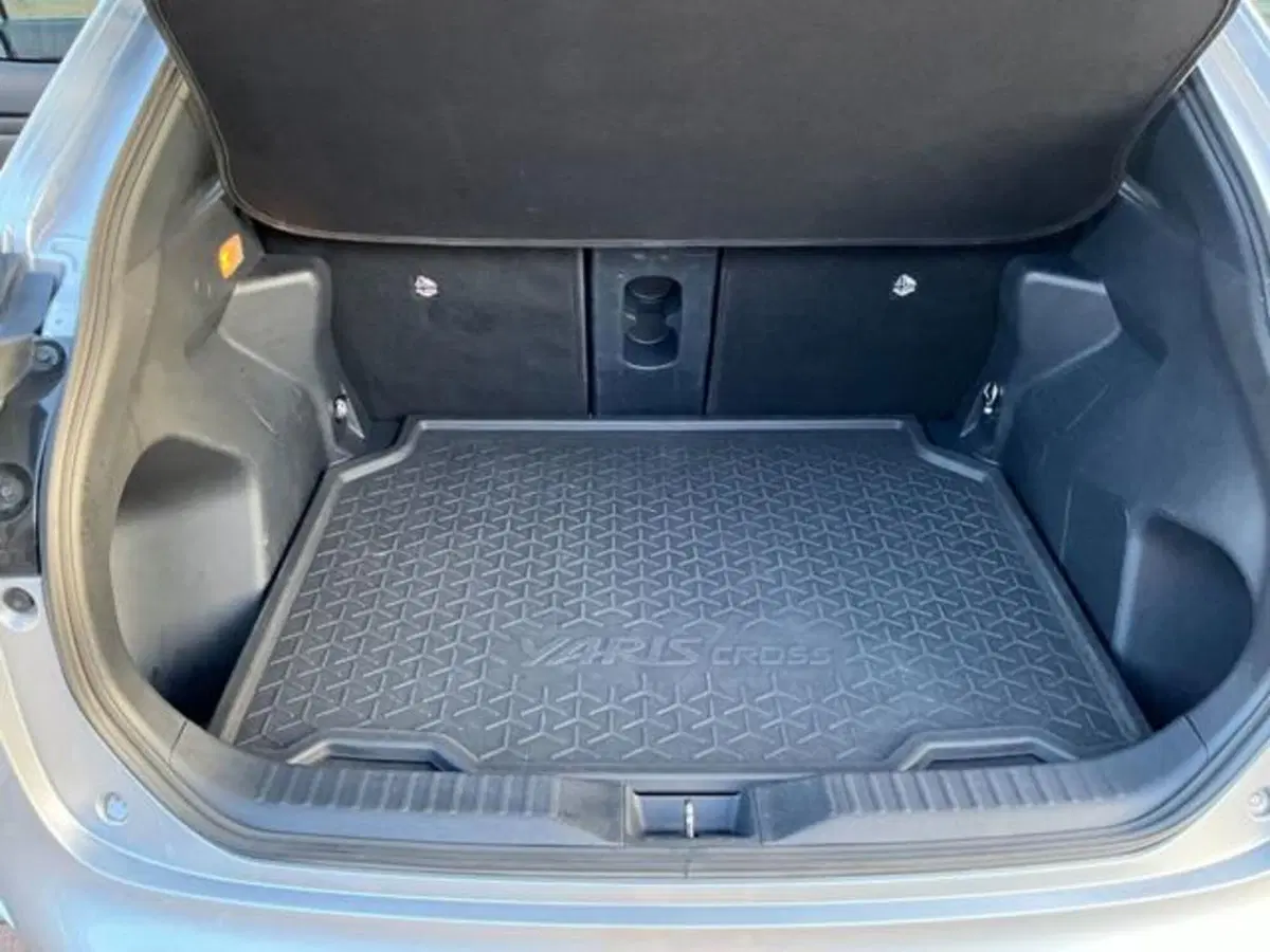 Toyota Yaris Cross usata a Sondrio (16)